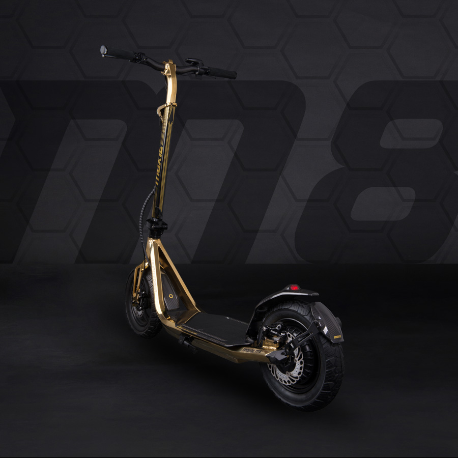 Moxie M8 Limited Edition
